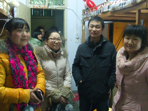 新学期永利yl23411官网辅导员班主任老师深入学生宿舍看望返校学生