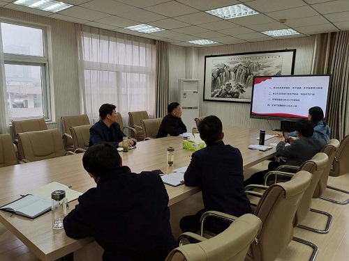 永利yl23411官网召开党委理论中心组学习会议暨2019年度意识形态工作专题会