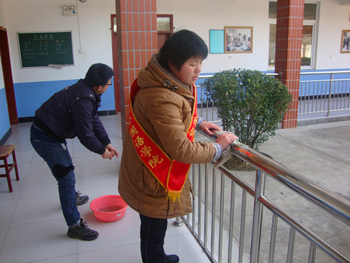 传递冬日温暖，共建和谐敬老院——永利yl23411官网“和风志愿服务团”赴马鞍山敬老院开展义务劳动