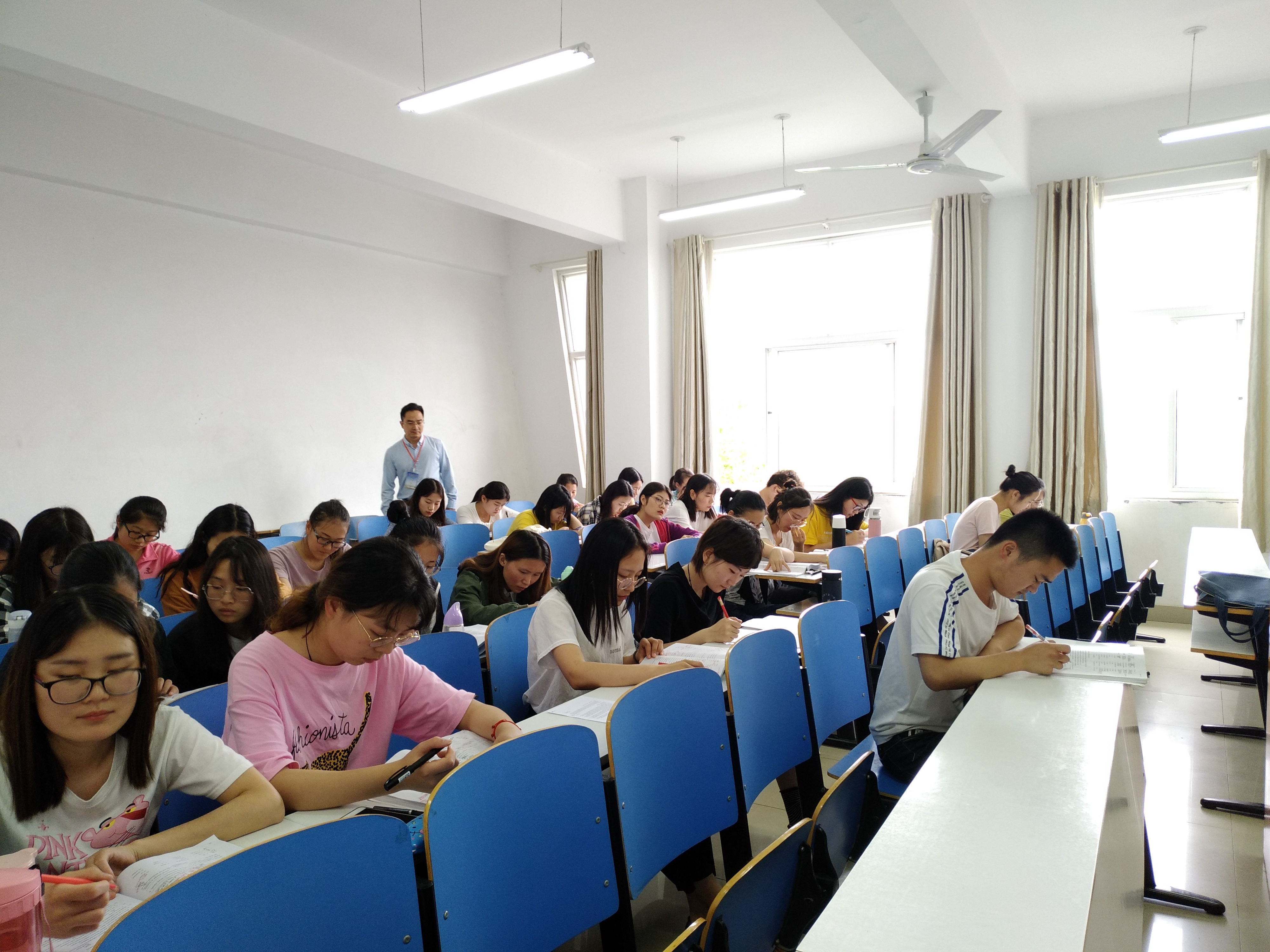永利yl23411官网2018-2019学年第二学期第十四周教学检查