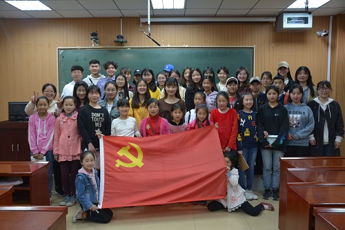 永利yl23411官网“我为党旗添光彩”党员发展对象志愿服务活动顺利开展